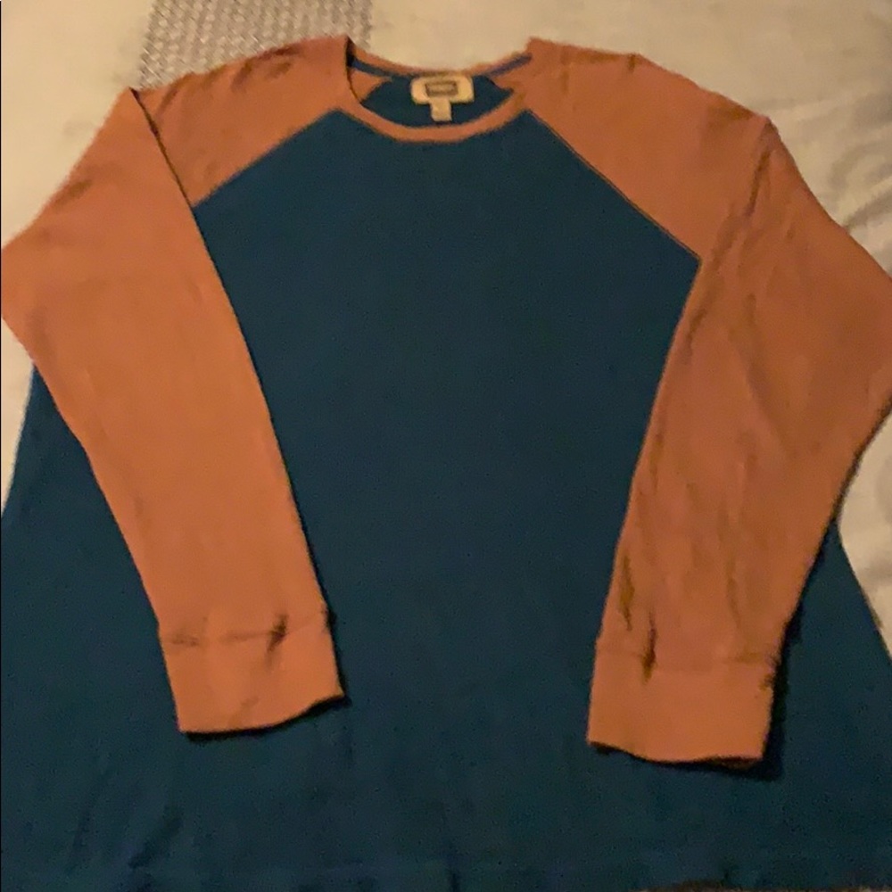 Long sleeve shirt